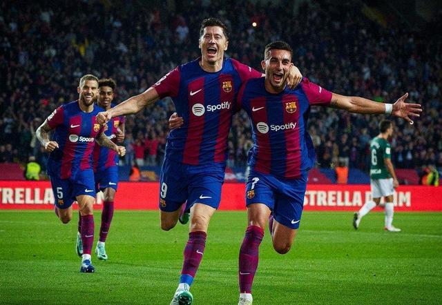 罗马翻盘塞维利亚，特尔施特根统治全场