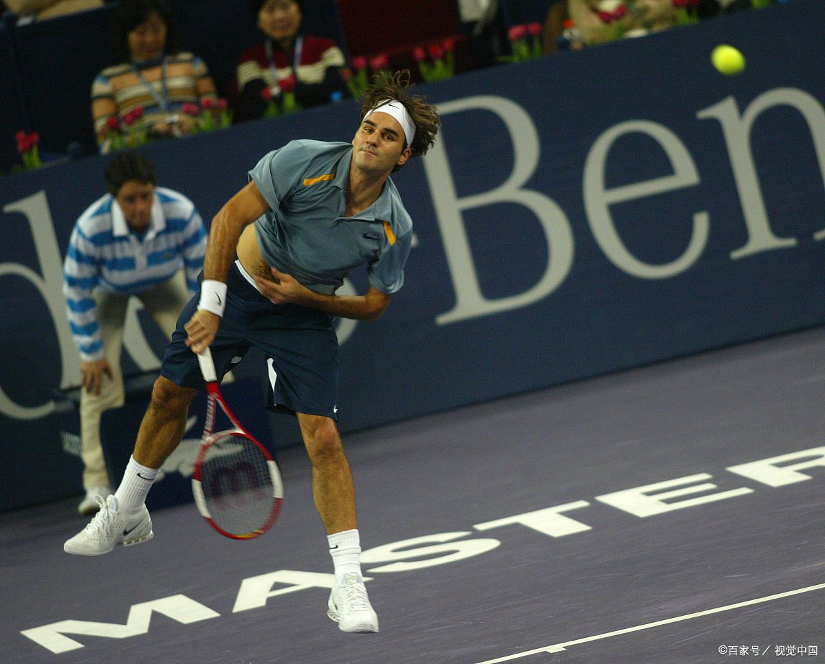 意大利网球队绝杀英国网球队，德约科维奇高光表现