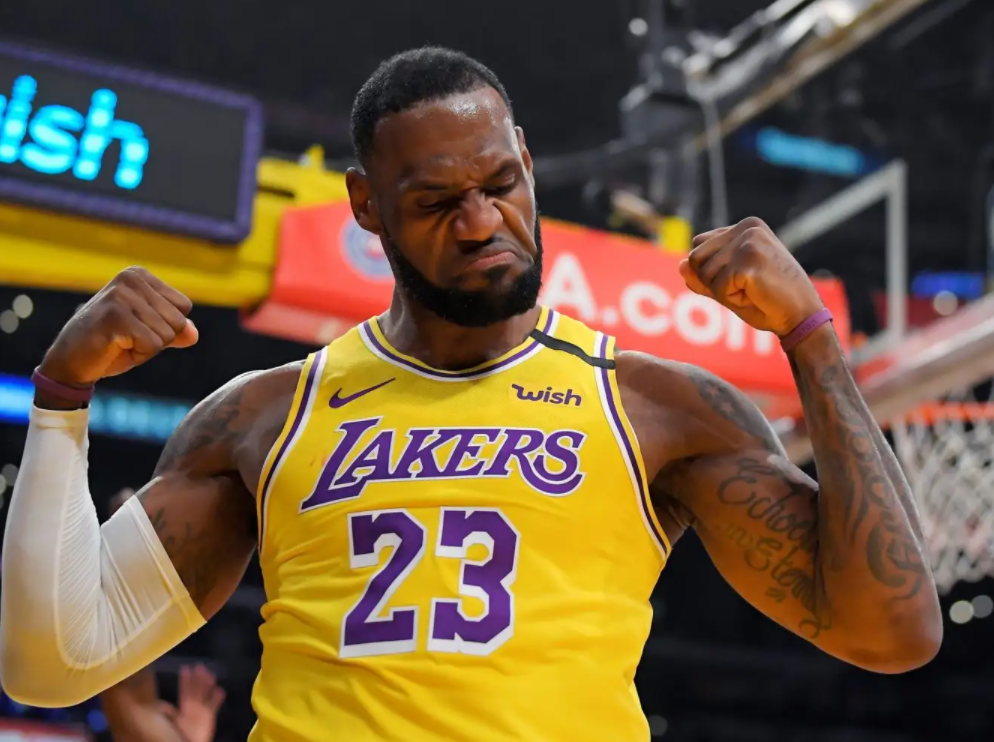 上海队逆转鹈鹕,福克斯关键制胜 上海队逆转鹈鹕,福克斯关键制胜