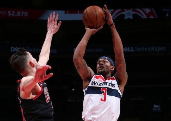 魔术完胜江苏队,拉文状态火热 魔术完胜江苏队,拉文状态火热