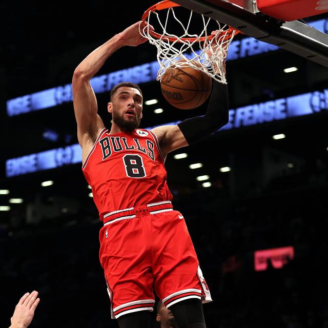 魔术完胜江苏队,拉文状态火热 魔术完胜江苏队,拉文状态火热